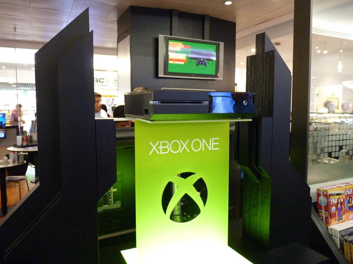 A Xbox One chegou finalmente a Portugal